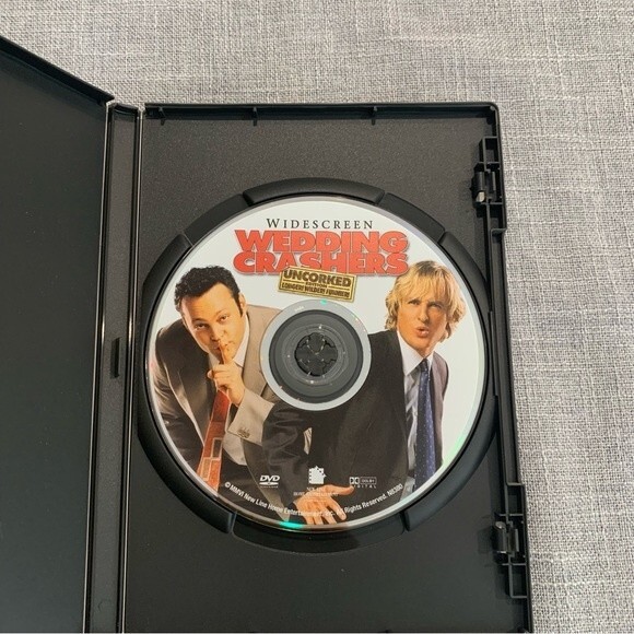 Wedding Crashers Comedy Movie DVD Uncorked Edition 2006 WS Unrated Widescreen - Picture 4 of 5